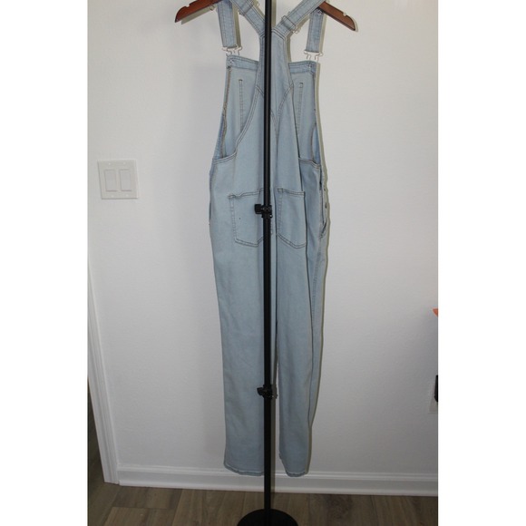 Women's Light Wash Denim Overalls Slim Leg Adjustable Straps Light Blue Size S - Picture 3 of 7